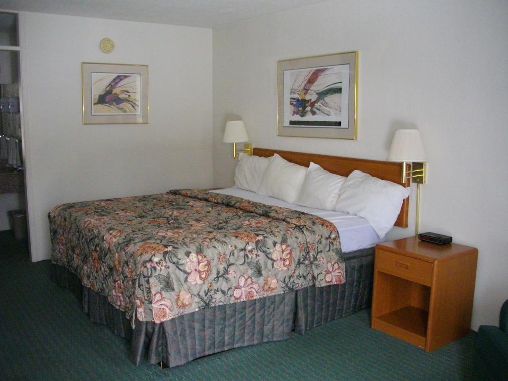 Macomb Inn Rom bilde
